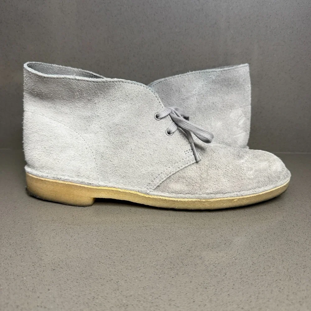 Clarks Originals Desert Boots Mens 11 Gray Suede Crepe Sole Chukka UK 10